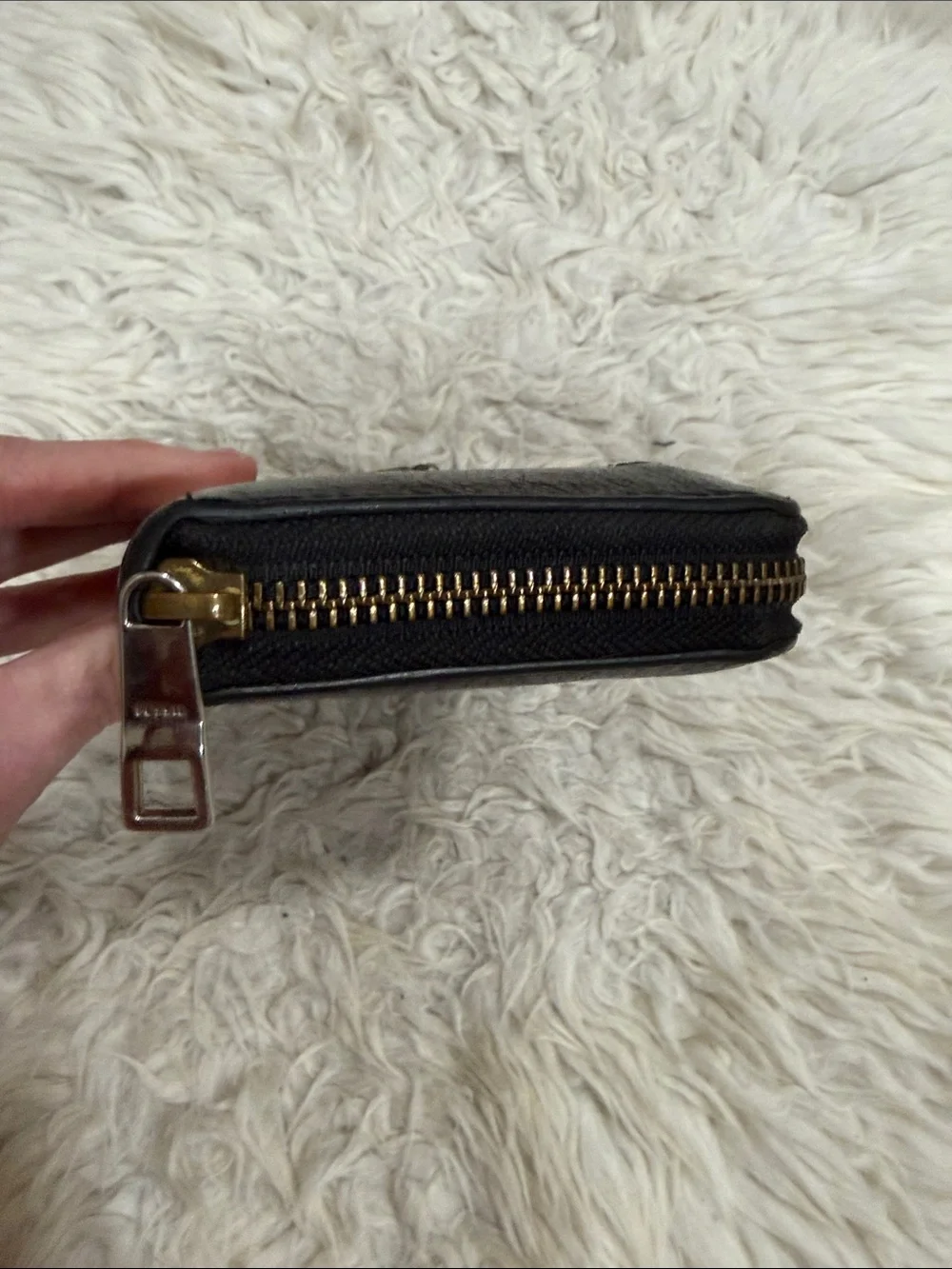 Fossil Black Pebbled‎ Leather Sydney Zip Around Wallet